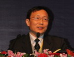 <center>四川大學新聞傳播研究所<br>所長歐陽宏生</center>