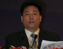 <center>中央電視臺總編室處長<br>吳克宇</center>