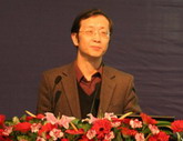 <center>清華大學新聞與傳播學院副院長 博士生導師尹鴻</center>