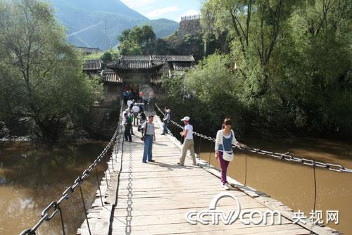 鐵虹橋，當年紅軍在此搶渡金沙江