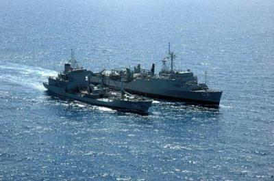 A handout picture from the Brazilian Navy released on June 22, 2009 shows Brazilian Navy warships searching for debris from Air France Airbus A330 out of the Atlantic Ocean. Brazilian Navy announced on Monday that they found more debris of the crashed Air France Airbus A330.(Xinhua Photo)