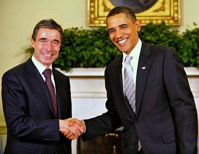 U.S. President Barack Obama meets with NATO Secretary General Anders Fogh Rasmussen in the Oval Office of the White House in Washington Sept. 29, 2009. (Xinhua/Zhang Yan)