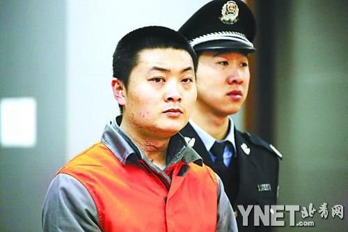 北京男子當街追殺分手女友 受審拒不悔罪