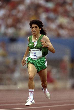 Barcelona, 8 August 1992: Hassiba BOULMERKA from Algeria, 1st, in action during the 1500m event. Credit: Getty Images/Nathan Bilow