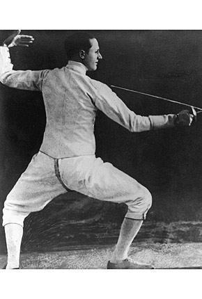 Antwerp, 1920, Games of the VII Olympiad. Italian fencer Nedo NADI training for the foil. Credit : IOC Olympic Museum Collections