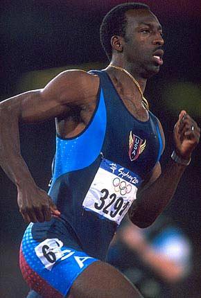 Sydney, 25 September 2000, Games of the XXVII Olympiad. Michael JOHNSON of the United States performs in the 400m final. He won the gold medal. Credit: Getty Images/SHAW Ezra