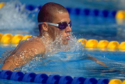 Barcelona, 27 July 1992, Games of the XXV Olympiad: Tamas DARNYI of Hungary performs during the 400m individual medley. He won the gold medal and set an Olympic record of 4:14.23 minutes. Four days later he won a second gold medal in the 200m individual medley. Credit: Getty Images/Bob Martin