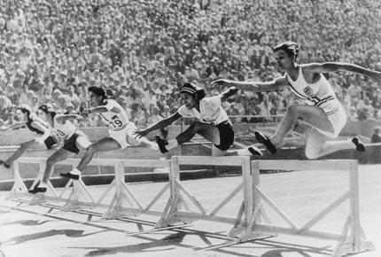 Los Angeles 1932, Games of the X Olympiad. Women's athletics: competitors in action in the 80m hurdles heats, including - in the foreground - Mildred DIDRIKSON of the United States. Credit: IOC Olympic Museum Collections