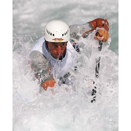 Athens, 17 August 2004, Games of the XXVIII Olympiad. Men's canoe-kayak: Tony ESTANGUET of France competes during the C-1 canoe single slalom heats at the Schinias Olympic Rowing and Canoeing Centre. Credit: Getty Images/Shaun Botterill