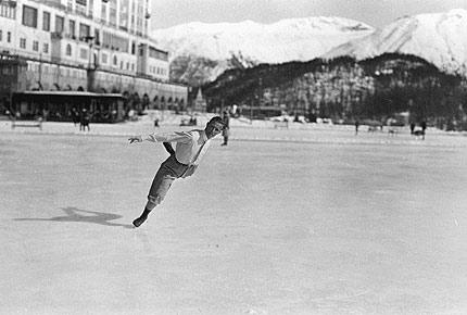 Saint-Moritz, February 1928: Gillis GRAFSTRÖM of Sweden, 1st, in action in the individual figure skating event during the II Olympic Winter Games. Credit: IOC Olympic Museum Collections