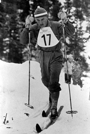 Oslo, Holmenkollen, 19 February 1952: Veikko HAKULINEN from Finland, 1st, in action in the cross-country skiing 50km during the VI Olympic Winter Games. Credit: IOC Olympic Museum Collections