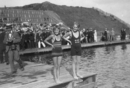 Antwerp, August 1920, Games of the VII Olympiad: the two youngest participants in the diving events (14 years old): Aileen RIGGIN of the United States, gold medallist in the 3m springboard, and Nils SKOGLUND of Sweden, silver medallist in the plain high diving. Credit: IOC Olympic Museum Collections