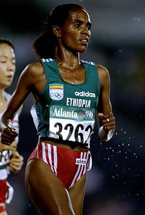 Atlanta, 27 July 1996. Women's athletics: Derartu TULU of Ethiopia in action during the women's 10000m heats of the Games of the XXVI Olympiad. Credit: Getty Images/Mike Hewitt