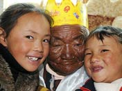 西藏年齡最大的老人過生日