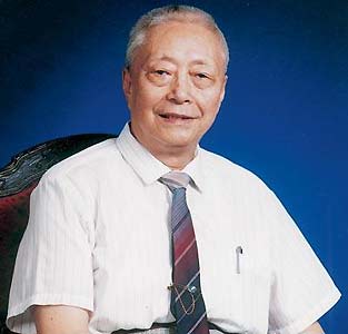 “中國航空工業的超級元老”、“中國航空發動機之父”吳大觀