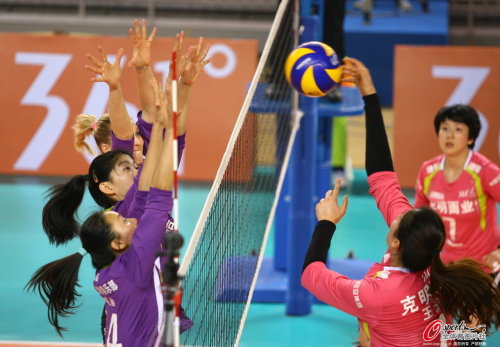 [高清組圖]女排冠軍戰八一勝上海 總決賽3-1奪魁