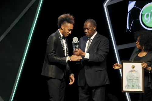 [高清組圖]奧巴梅揚當選2015年非洲足球先生