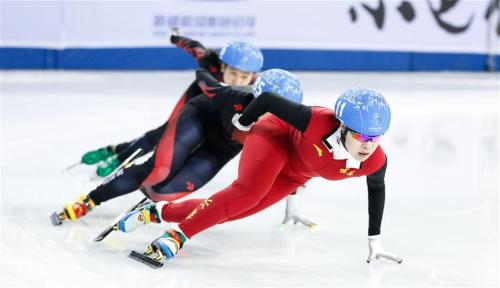 [高清組圖]冬運會短道速滑女子1000米 周洋奪冠