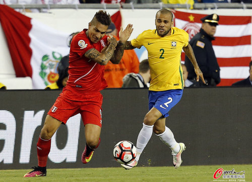 [高清組圖]美洲盃-巴西0-1秘魯 小組賽爆冷出局