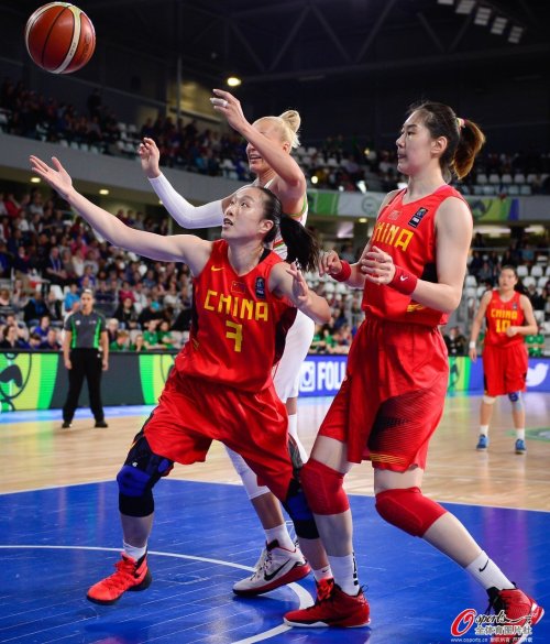 [高清組圖]中國女籃大勝白俄羅斯晉級奧運正賽