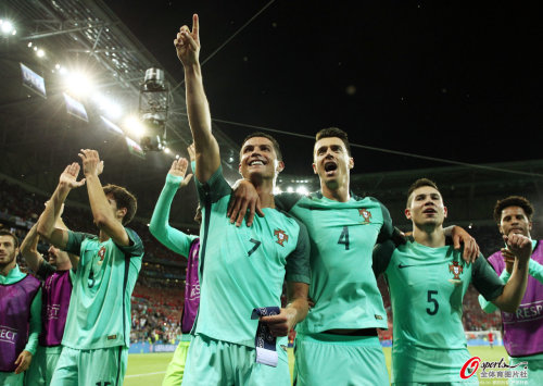 [高清組圖]歐洲盃-C羅納尼破門 葡萄牙2-0進決賽