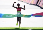 [高清組圖]女子馬拉松：肯尼亞奪金 巴林獲銀牌