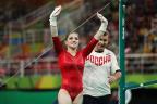 [高清組圖]俄羅斯選手穆斯塔芬娜獲高低杠金牌