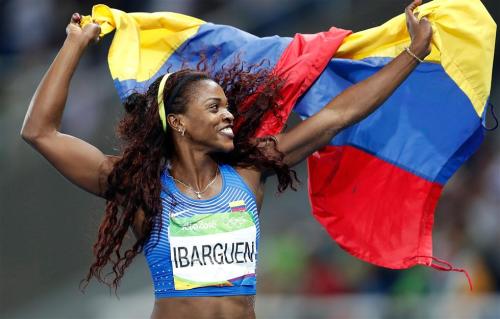 [高清組圖]哥倫比亞選手獲女子三級跳遠冠軍