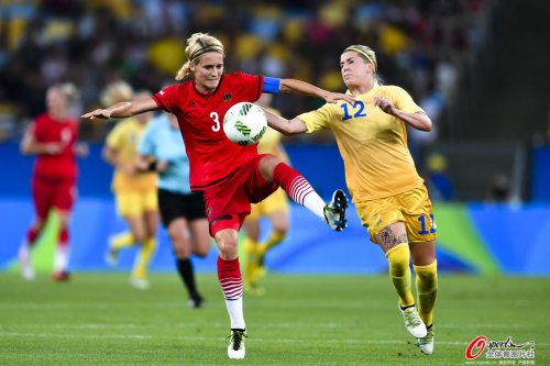[高清組圖]對手送烏龍 德國2-1瑞典首奪金牌