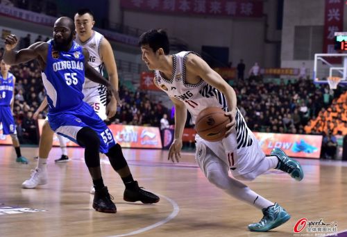 [高清組圖]哈德森40分郭少24分遼寧1分險勝青島