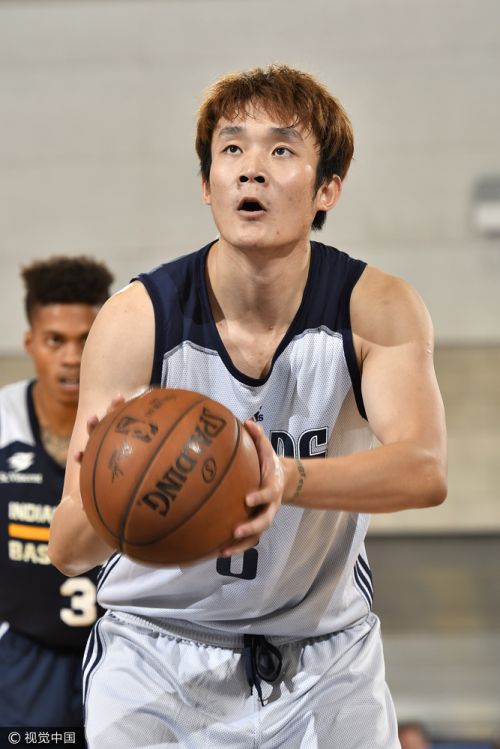 [高清組圖]NBA夏聯-丁彥雨航9+5+4 小牛三連勝