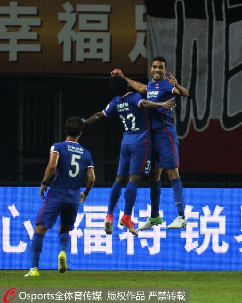 [高清組圖]力帆2-1河北奪3連勝 卡爾德克建功