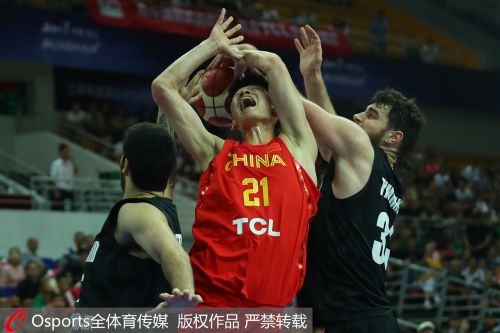 [高清組圖]韓德君13+6 中國男籃藍隊輕取新西蘭