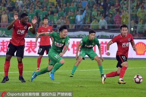 [高清組圖]中超-索裏亞諾兩球 國安4-0大勝遼足