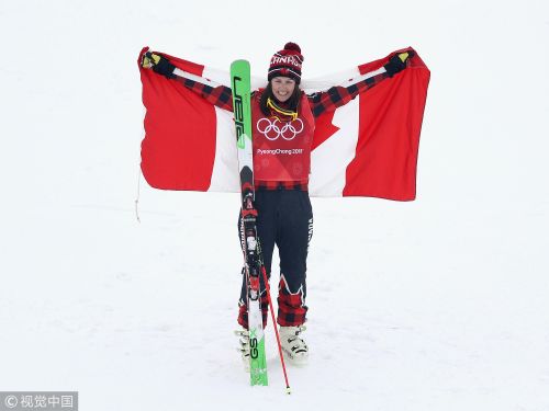 [高清組圖]自由式滑雪女子障礙賽 加拿大選手奪冠