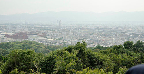 京都，伏見稻荷大社山頂拍攝，2015年7月3日。