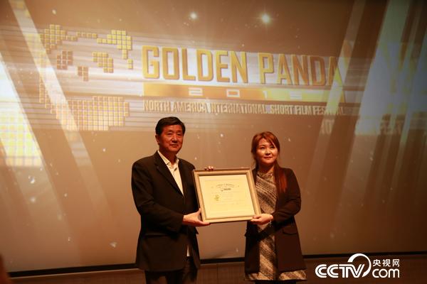 Zhang Junhui (L), Dean of the Beijing Film Academy, accepted invitation as the Chairman of the 2016 Golden Panda Short Film Festival committee.