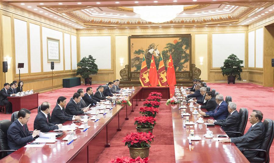  Chinese Premier Li Keqiang holds talks with Sri Lankan Prime Minister Ranil Wickremesinghe in Beijing, China, April 7, 2016. (Xinhua/Wang Ye)