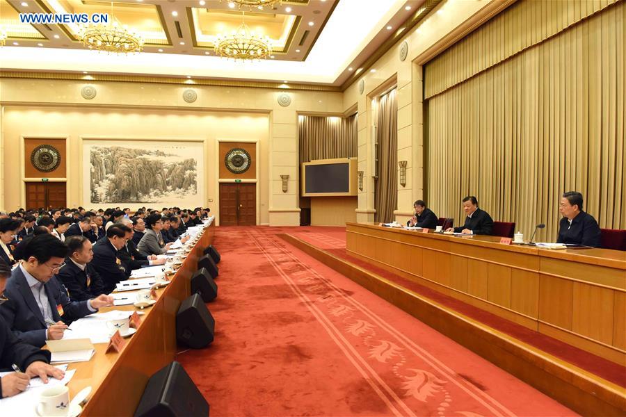 Liu Yunshan (C), a member of the Standing Committee of the Political Bureau of the Communist Party of China (CPC) Central Committee, speaks at a seminar on implementing a guideline on reform of the human resource system, in Beijing, capital of China, May 6, 2016. (Xinhua/Rao Aimin)