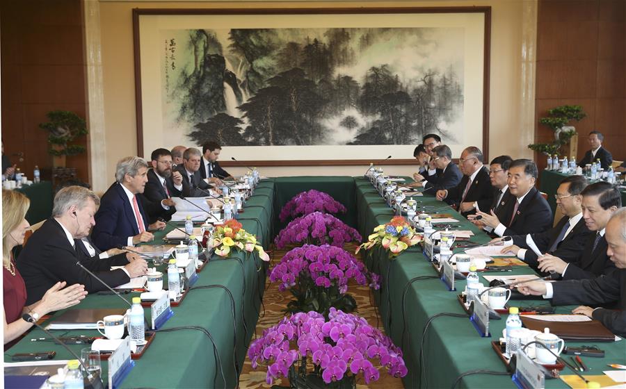 Chinese Vice Premier Wang Yang, Chinese State Councilor Yang Jiechi, U.S. Secretary of State John Kerry and U.S. Treasury Secretary Jacob Lew co-chair a conference on climate change as part of the Eighth Round of China-U.S. Strategic and Economic Dialogues in Beijing, China, June 6, 2016. (Xinhua/Ma Zhancheng)