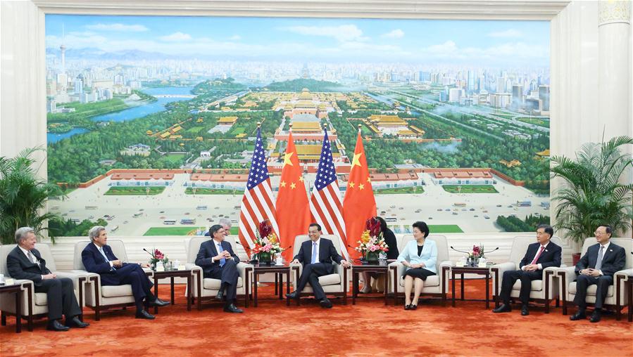 Chinese Premier Li Keqiang (C) meets with U.S. Secretary of State John Kerry (2nd L) and Treasury Secretary Jacob Lew (3rd L), who are here to attend the eighth round of China-U.S. Strategic and Economic Dialogues and the seventh round of China-U.S. High-Level Consultation on People-to-People Exchange, in Beijing, capital of China, June 7, 2016. (Xinhua/Yao Dawei) 