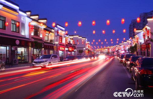 　　永聯村美食街夜景