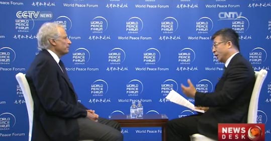 Serving as Prime Minister of France from 2005 to 2007, Dominique de Villepin is also a regular visitor to China. CCTVNEWS took an exclusive interview with him during the newly concluded World Peace Forum. 