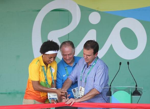7月24日，裏約奧運會奧運村開村儀式在巴西裏約熱內盧舉行。 新華社記者徐子鑒攝