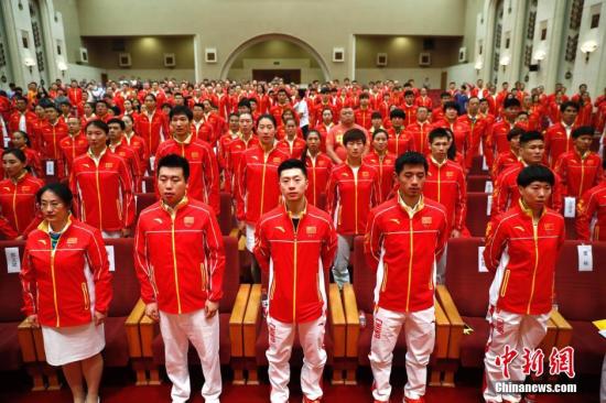 "7月18日，裏約奧運會中國代表團在北京人民大會堂成立，此次中國代表團共計711人，其中參賽運動員416人，是中國代表團境外參加奧運會規模最大的一屆。