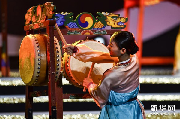 The 10th China International Folk Art Festival has kicked off in Xi