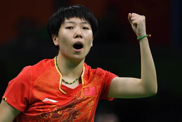 8月15日，中國隊選手李曉霞在比賽中慶祝得分
