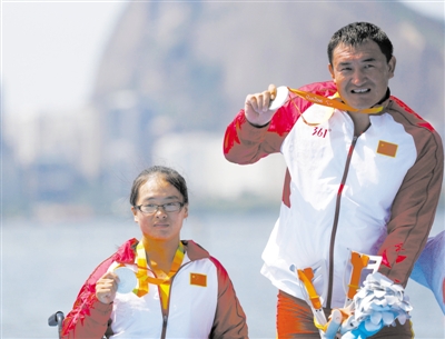 體重狂降30公斤　孩子出生後基本沒見——中國殘疾人賽艇運動員的故事-新華網