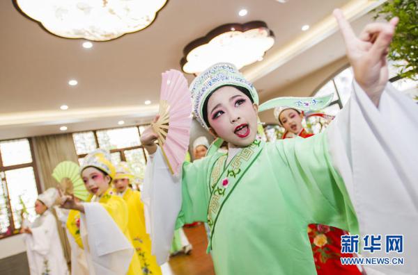 Some 150 deputies from departments of publicity, education and culture around the country gathered on Thursday in Wuhan, Hubei province.