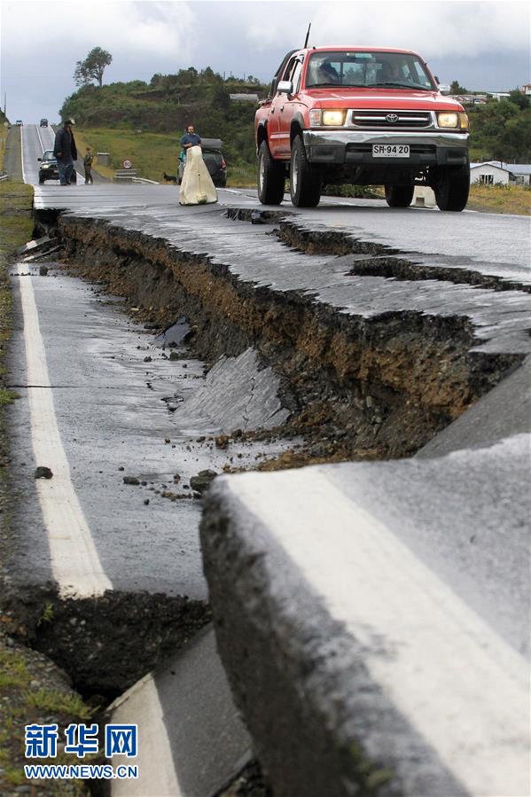 Miles de evacuados de Chile regresan a casa tras cancelarse lalerta de tsunami